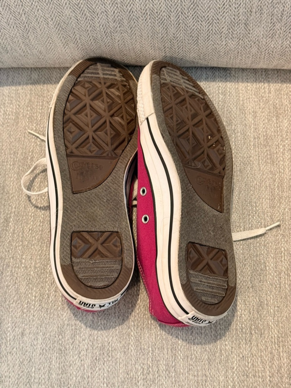 Converse Pink Maroon Low-Top Canvas Sneakers with White Laces - Picture 3 of 6